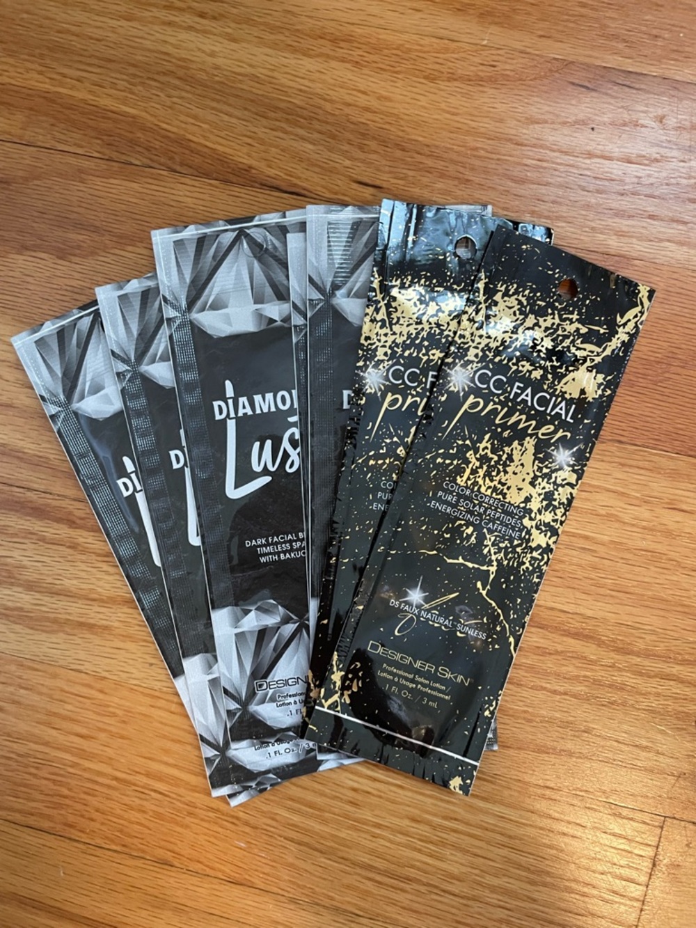 Face lotion tanning packets